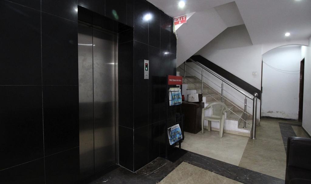 Hotel Unistar, New Delhi Nova Deli Exterior foto