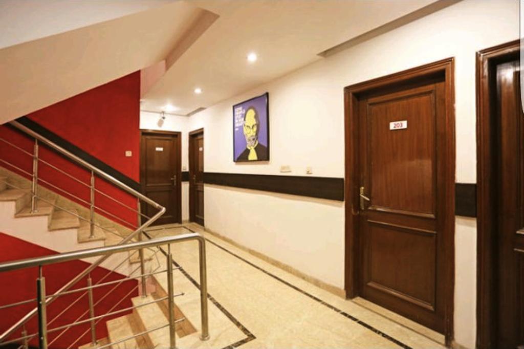 Hotel Unistar, New Delhi Nova Deli Exterior foto